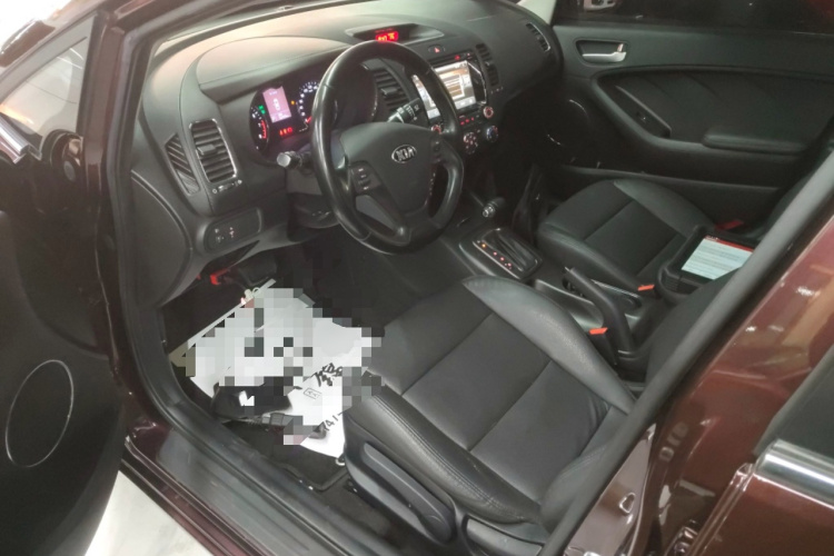 起亚K3 2013款 1.6L 自动GLS中控内饰7003