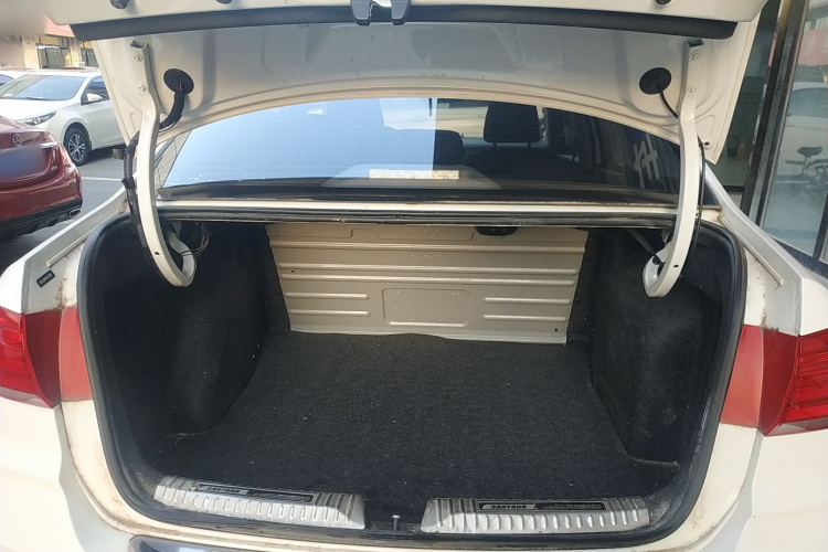 大众 桑塔纳 2018款 1.5L 手动风尚版局部细节23