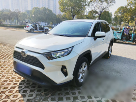 丰田 RAV4荣放 2020款 2.0L CVT两驱都市版