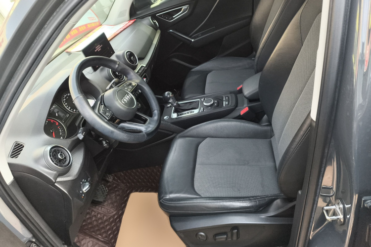 奥迪Q2L 2020款 35 TFSI 时尚致雅型局部细节19