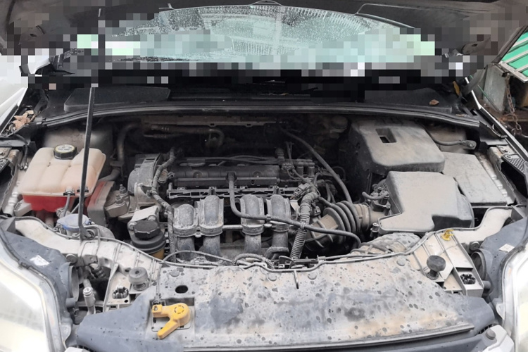 福特 福克斯 2012款 三厢 1.6L 自动风尚型局部细节24