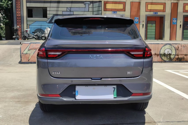 哪吒汽车 哪吒AYA 2023款 318 Lite车身外观6007