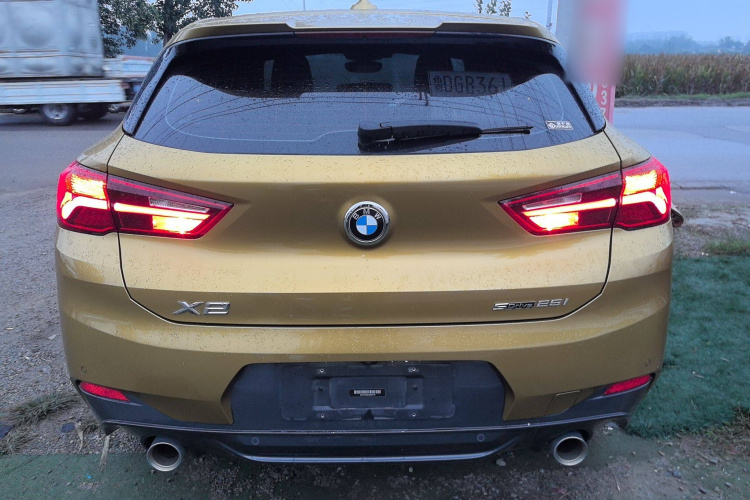 宝马X2 2020款 sDrive25i 领先型M运动套装车身外观6004