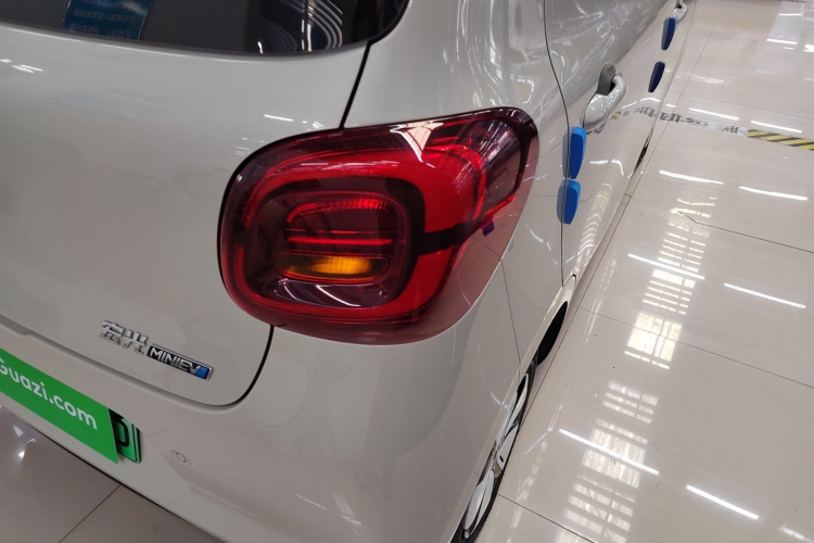 五菱汽车 宏光MINIEV 2025款 四门版 进阶款车身外观6006