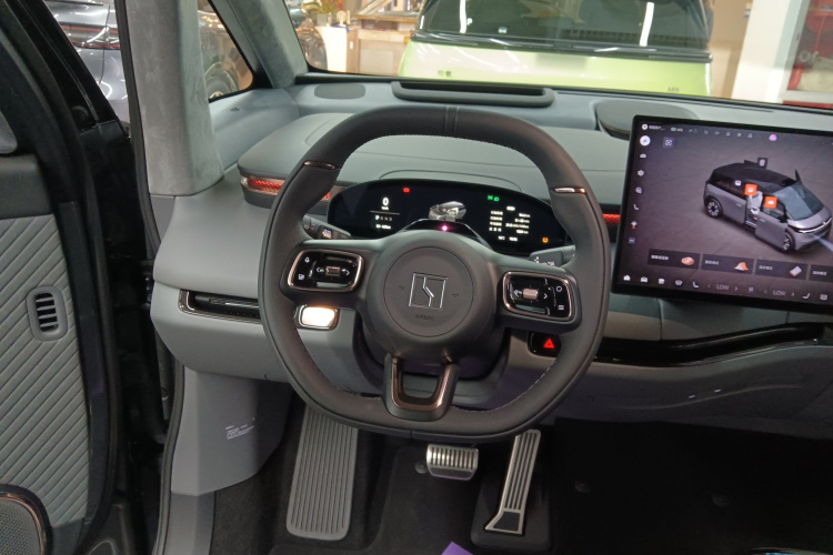 极氪MIX 2025款 长续航智驾版中控内饰13