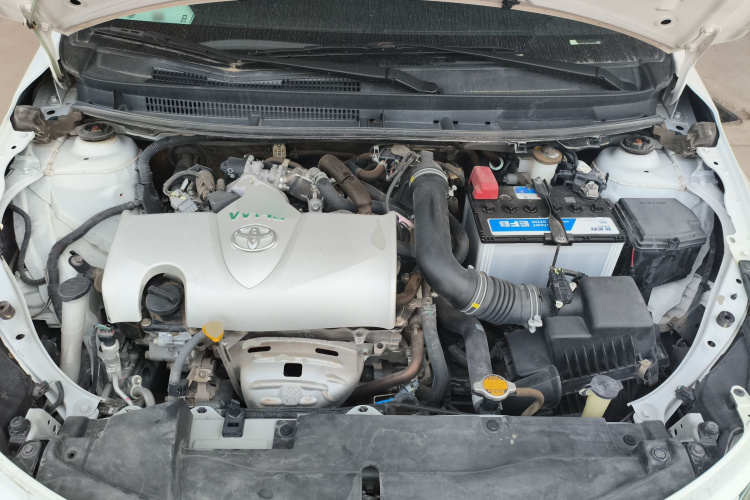 丰田 威驰FS 2017款 1.5L CVT锋驰版机舱底盘24