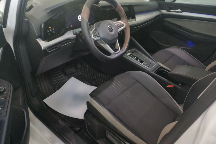 大众 高尔夫 2023款 改款 280TSI DSG Pro中控内饰19