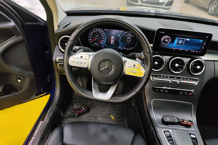 奔驰C级 2021款 C 200 L 时尚型运动版中控内饰13