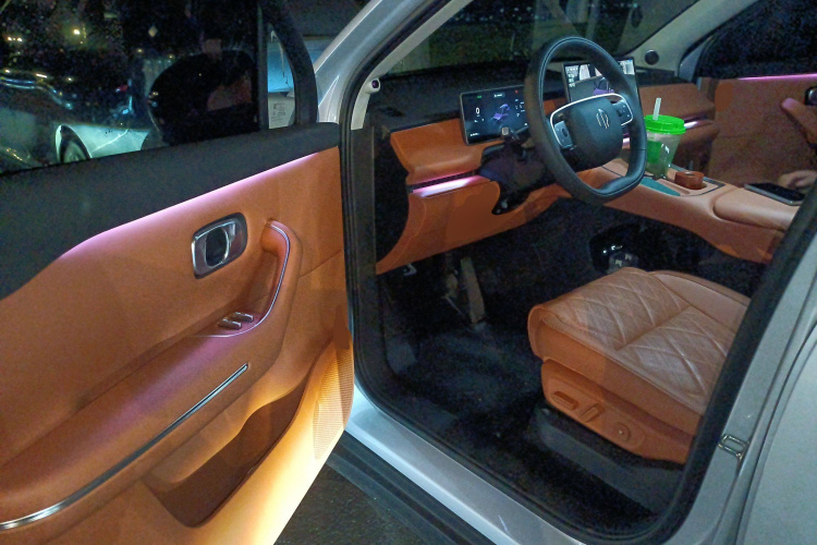 零跑汽车 零跑C16 2026款 纯电 630激光雷达智尊版 5座中控内饰20