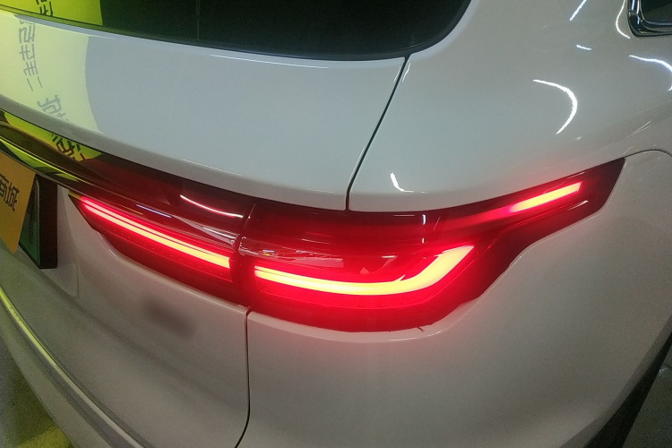 理想汽车 理想ONE 2021款 增程6座版车身外观9