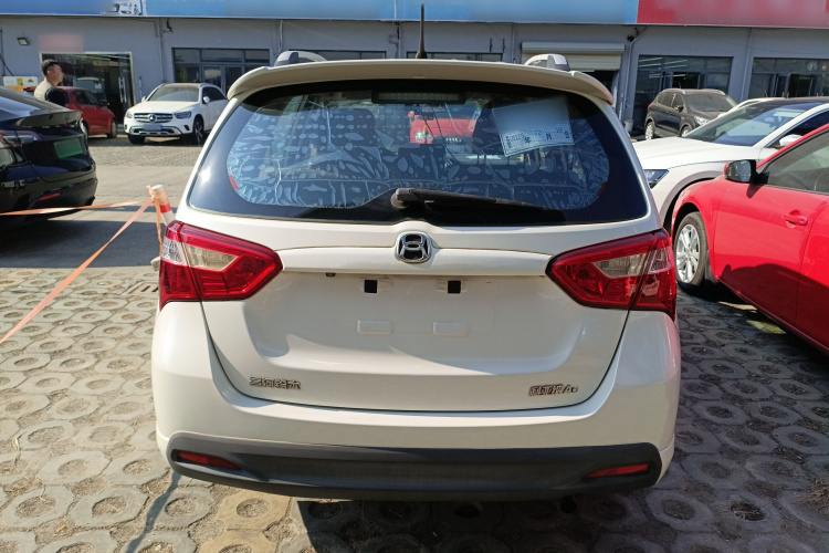 铃木 利亚纳A6 2014款 两厢 1.4L 手动理想型车身外观6004