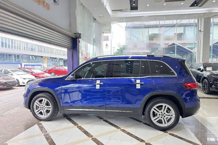 奔驰GLB 2020款 改款 GLB 200 动感型车身外观6010