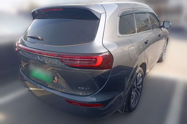 鸿蒙智行 问界M7 2024款 1.5T 后驱Plus版 6座车身外观7