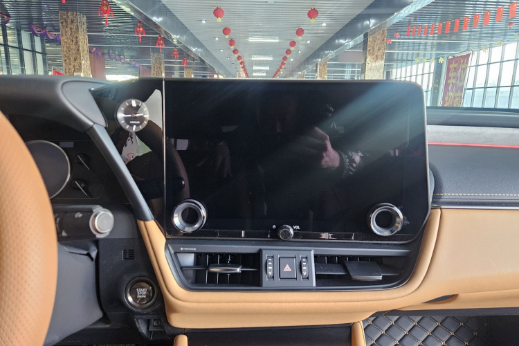 雷克萨斯ES 2025款 200 臻享版局部细节16