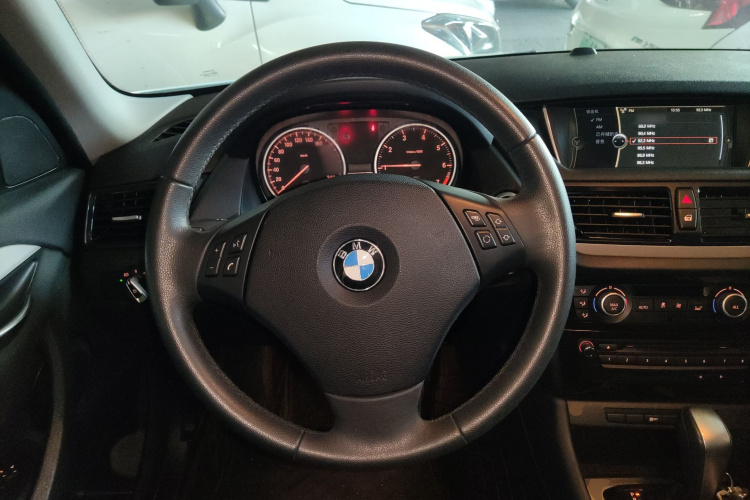 宝马X1(进口) 2012款 sDrive18i豪华型中控内饰13