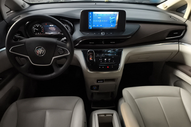 别克GL8 2023款 陆上公务舱 舒适型中控内饰12