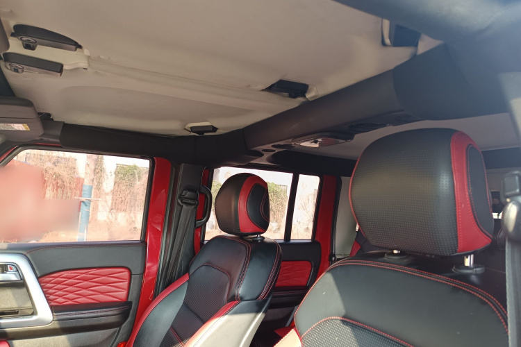 北京越野 北京BJ40 2018款 PLUS 2.3T 自动四驱旗舰版 国V局部细节22