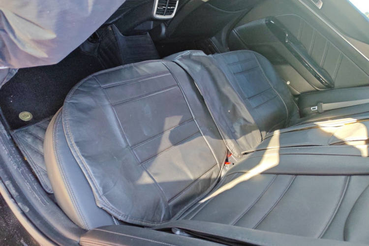 起亚K5 2020款 270T CVVD 豪华版中控内饰21