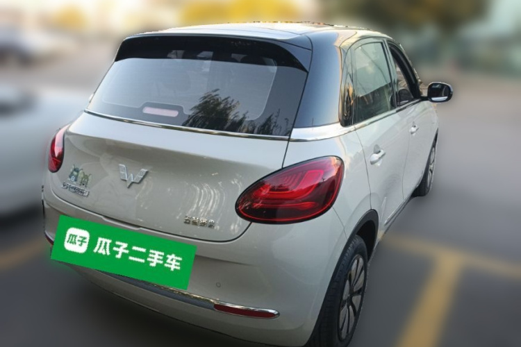 五菱汽车 五菱缤果 2023款 333km 灵犀互联+款车身外观7