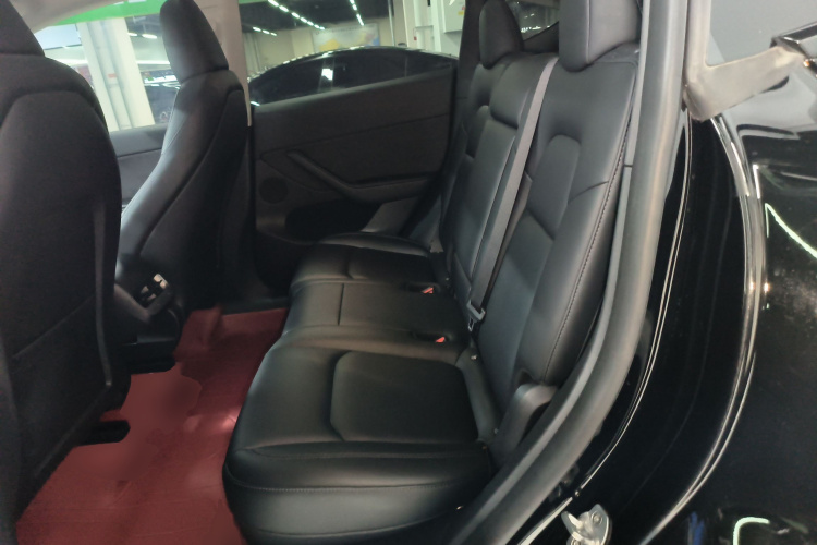 特斯拉 Model Y 2022款 改款 后轮驱动版中控内饰21
