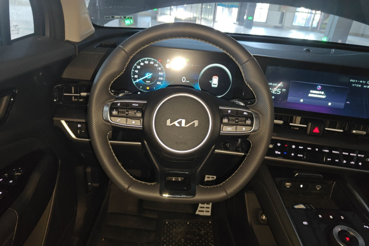 起亚 狮铂拓界 2023款 2.0T 两驱尊贵版局部细节13