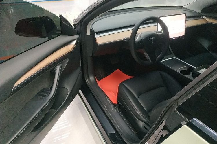 特斯拉 Model 3 2021款 标准续航后驱升级版 3D6中控内饰20