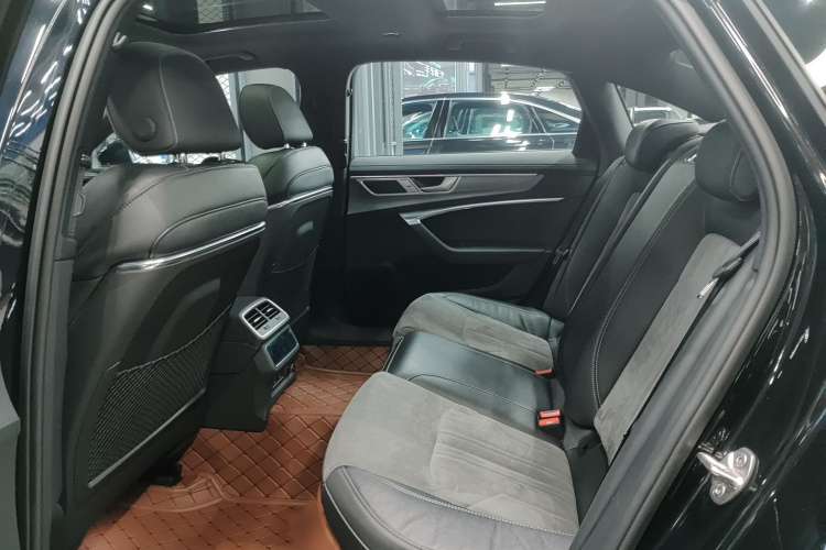 奥迪A6L 2023款 改款 45 TFSI 臻选动感型中控内饰7006