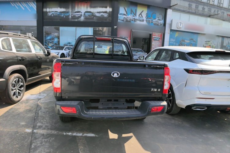 长城 风骏5 2023款 2.0T 柴油两驱精英型平槽车箱车身外观6004