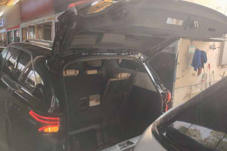 丰田 格瑞维亚 2022款 2.5L混动 尊爵版局部细节23