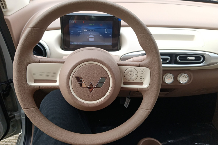 五菱汽车 宏光MINIEV 2025款 四门版 进阶款中控内饰13