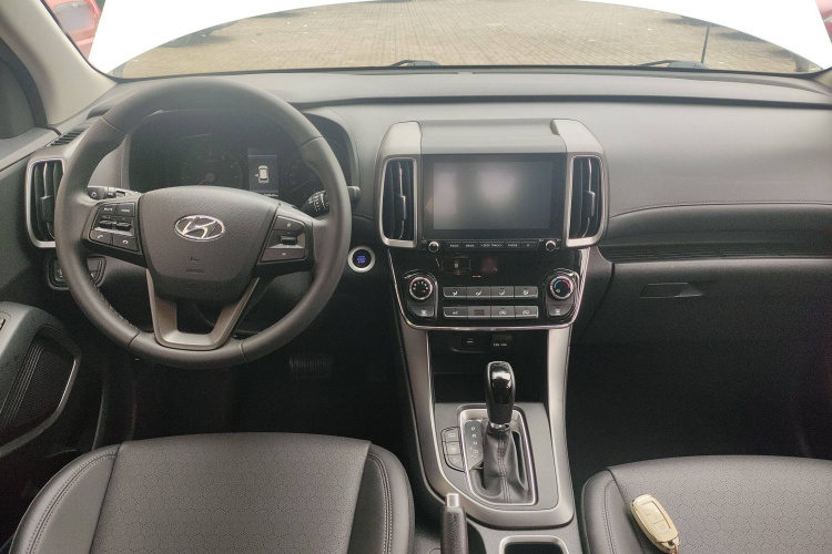 北京现代ix35 2019款 2.0L 自动两驱智勇·畅质版 国V中控内饰12