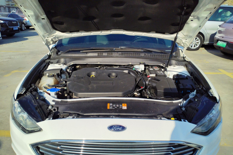 福特 蒙迪欧 2017款 EcoBoost 200 时尚型局部细节24