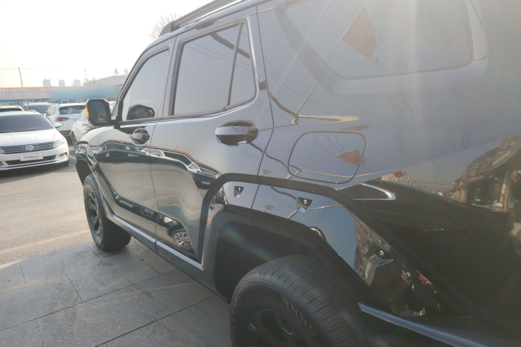 坦克400新能源 2024款 Hi4-T 越野版车身外观4