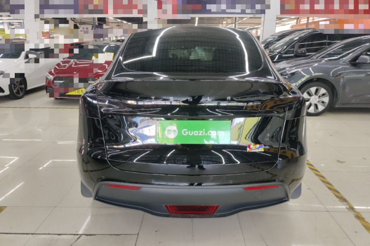 特斯拉 Model Y 2022款 改款 后轮驱动版车身外观6