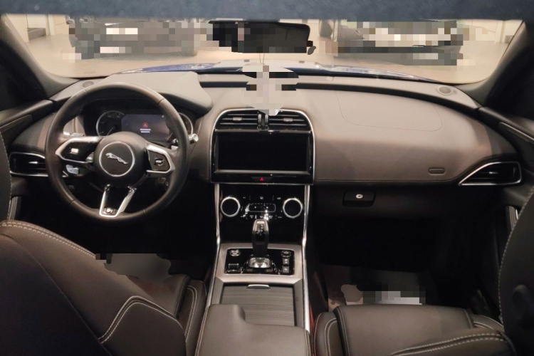 捷豹XEL 2020款 2.0T 200PS R-DYNAMIC S进取运动版中控内饰12