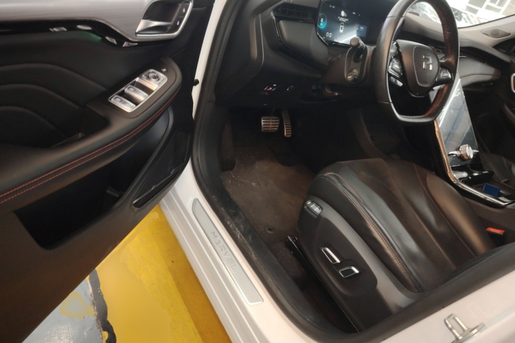 飞凡汽车 飞凡MARVEL R 2021款 后驱PRO版中控内饰20