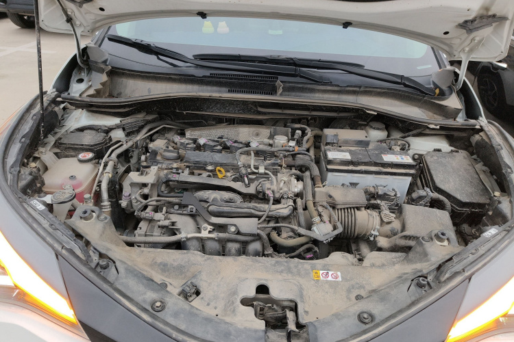 丰田C-HR 2021款 2.0L 豪华版机舱底盘24