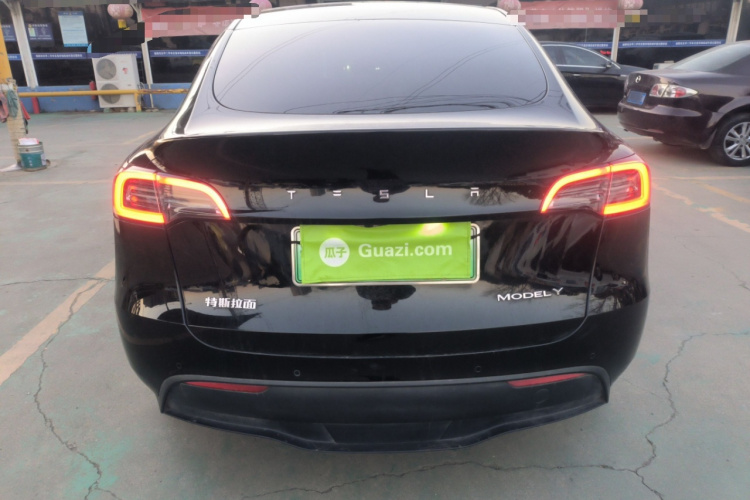 特斯拉 Model Y 2022款 长续航全轮驱动版车身外观6004