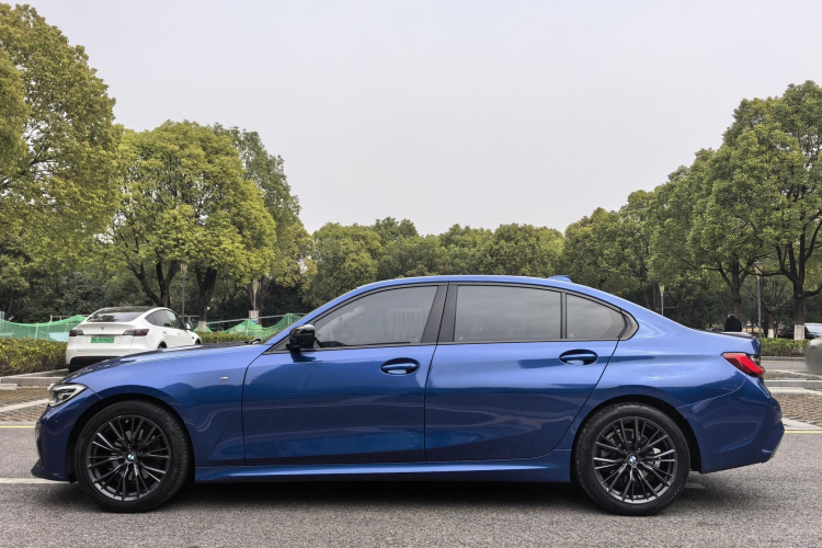 宝马3系 2020款 改款 325Li M运动曜夜套装车身外观6002