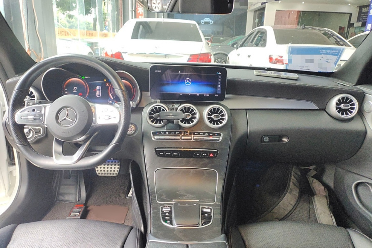 奔驰C级(进口) 2021款 C 200 轿跑车中控内饰7002