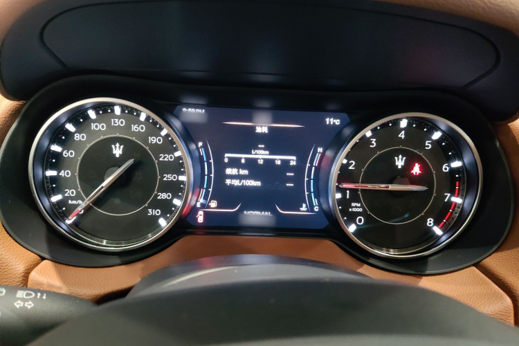 玛莎拉蒂 Levante 2022款 3.0T Modena局部细节14