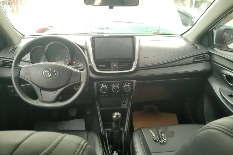 丰田 威驰FS 2017款 1.3L 手动锋行版中控内饰7001