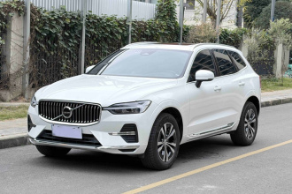 沃尔沃XC60 2025款 B5 四驱智逸豪华版