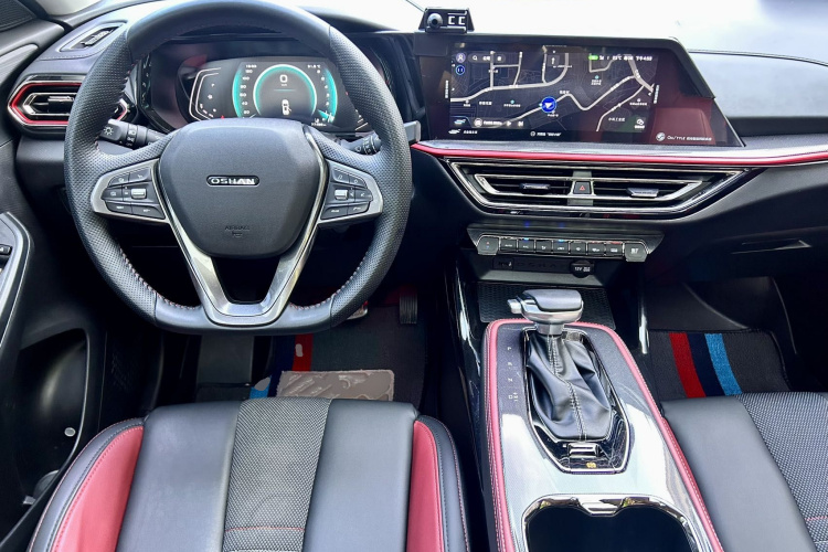 长安欧尚X5 2021款 1.5T DCT旗舰型中控内饰13