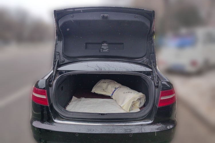 奥迪A6L 2011款 2.0 TFSI 自动舒适型中控内饰23