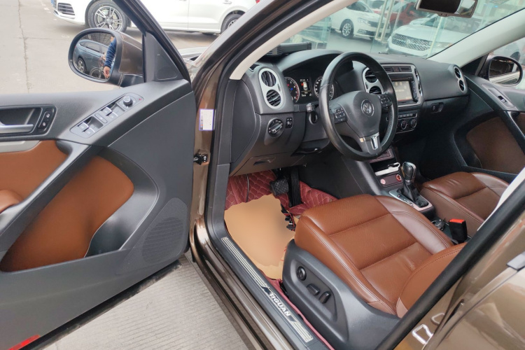 大众 途观 2015款 1.8TSI 自动两驱豪华型中控内饰20