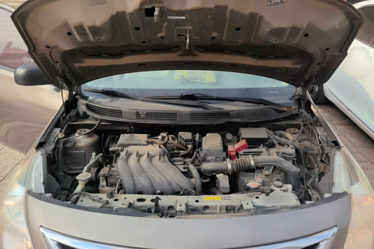 日产 阳光 2015款 1.5XE CVT舒适版机舱底盘24