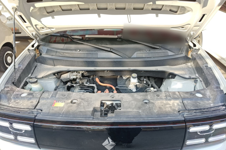 宝骏悦也Plus 2026款 301km旗舰版机舱底盘24