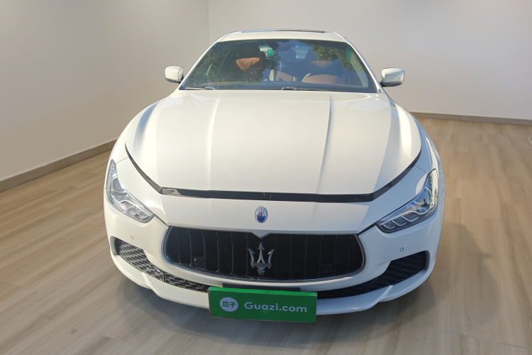 玛莎拉蒂 Ghibli 2014款 3.0T 标准版车身外观2