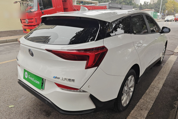 别克 微蓝6 2023款 改款 430km 出行版车身外观7